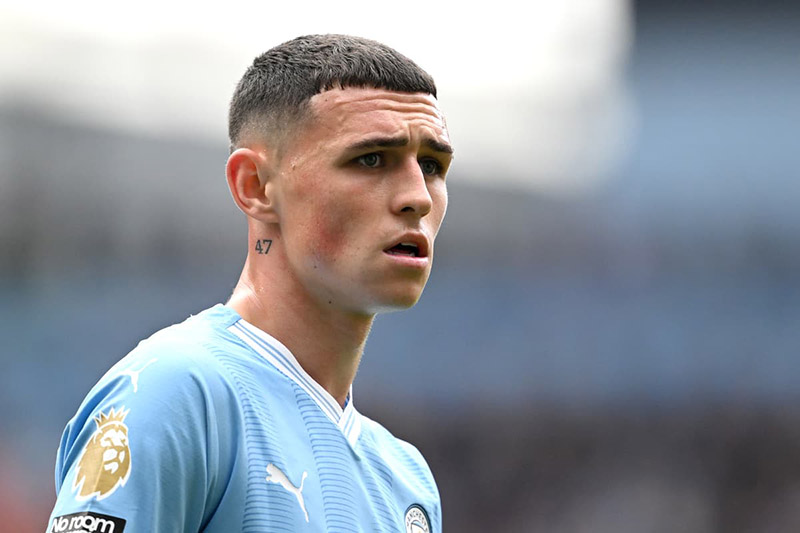 Tiền vệ Phil Foden