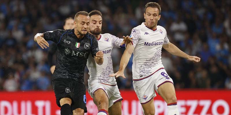 Napoli đấu với Fiorentina | Thất bại đáng quên của chủ nhà