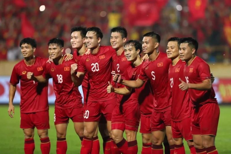 Đội tuyển quốc gia Việt Nam đứng ở vị trí 15 trên bảng xếp hạng bóng đá châu Á và đứng thứ 2 tại Đông Nam Á