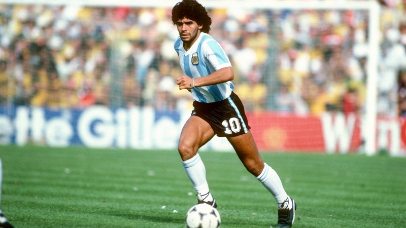 Maradona từng lên đỉnh thế giới với vị trí AM